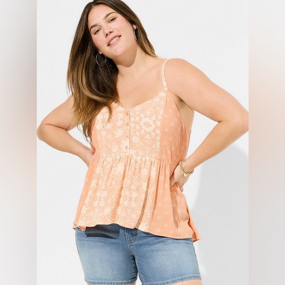 Torrid peach floral tank top - Picture 1 of 3